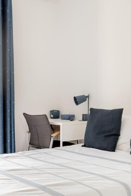 Private Room In Renovated Apartment - Tram 1 Min Walk Ница Екстериор снимка