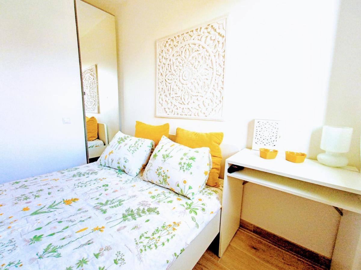 Private Room In Renovated Apartment - Tram 1 Min Walk Ница Екстериор снимка